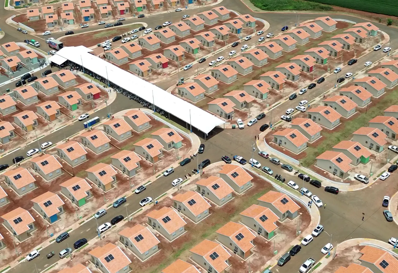 Sonho realizado: Prefeitura e Governo do Estado entregam 253 casas do CDHU em Taquarituba