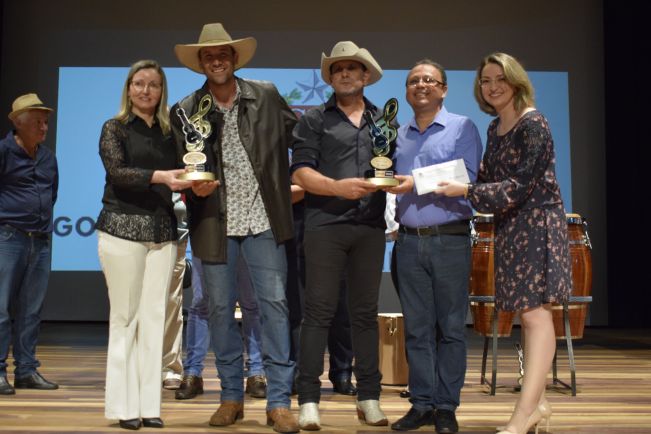 XIII – FESTIVAL DE MUSICA SERTANEJA “BATISTA DOS SANTOS” FOI UM SUCESSO DE PÚBLICO E INSCRITOS